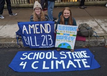 Photo view: Climate rally at the Legislature