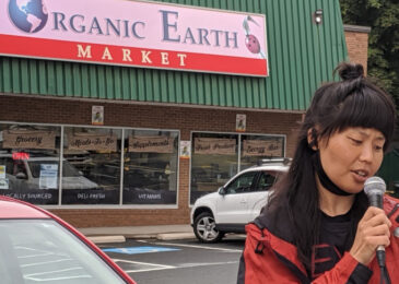 “We want this to be a good place to work” – Employees and former employees picket Organic Earth Market in Halifax